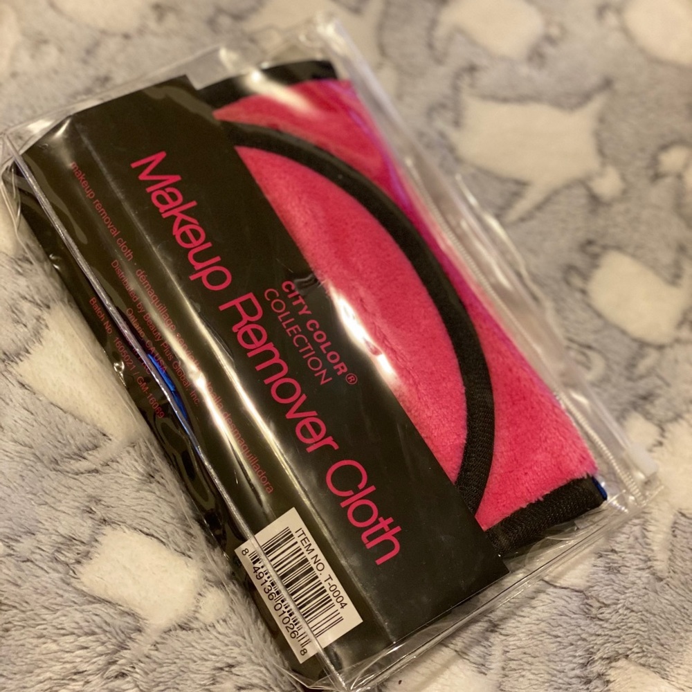 City color makeup remover cloth